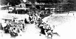 2675- Bone - Plage de la Grenouillere - Bains2